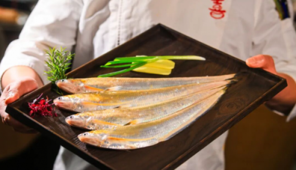 守本味，巧匠烹珍馐，解码小喜袁&乐昧铁板烧多元产品矩阵